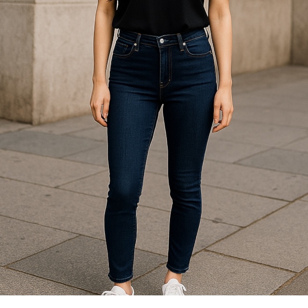 Good American Dark Blue Jeans